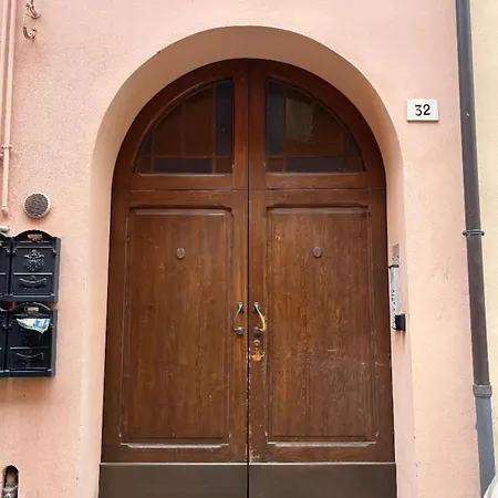 Apartment In Piazza Con Ingresso Indipendente Imola